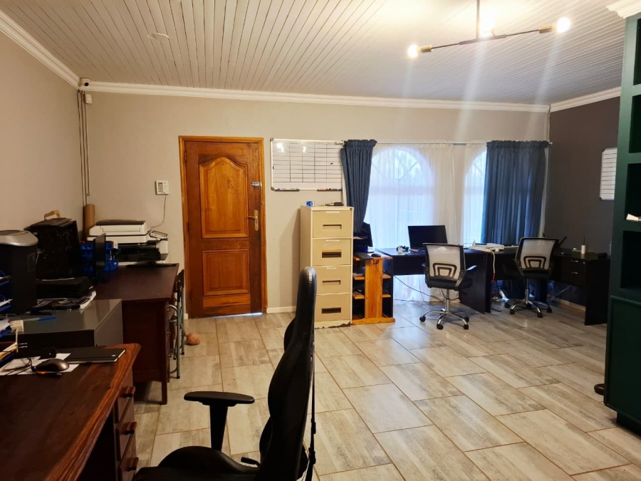 4 Bedroom Property for Sale in Uitsig Free State